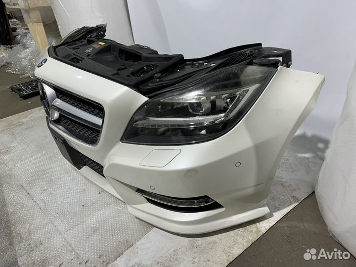 Ноускат пердняя часть Mercedes w218 AMG белый