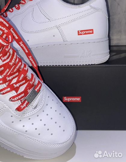 Nike air force x supreme