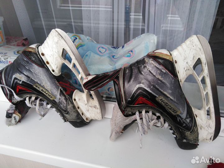 Коньки хоккейные профессиональные bauer APX 2 8EE