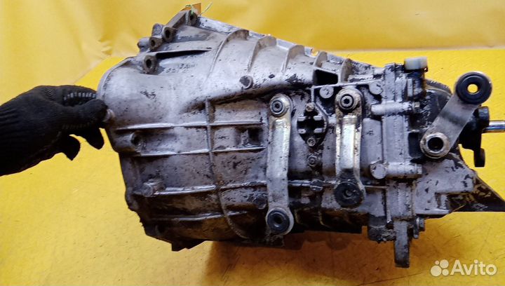 МКПП (механическая коробка переключения передач) W