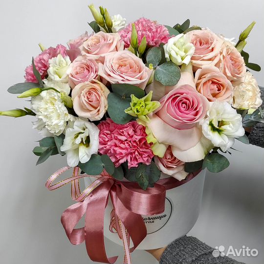 Шляпная коробка роз №608