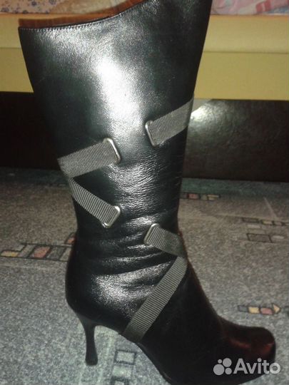 Кожаные сапоги