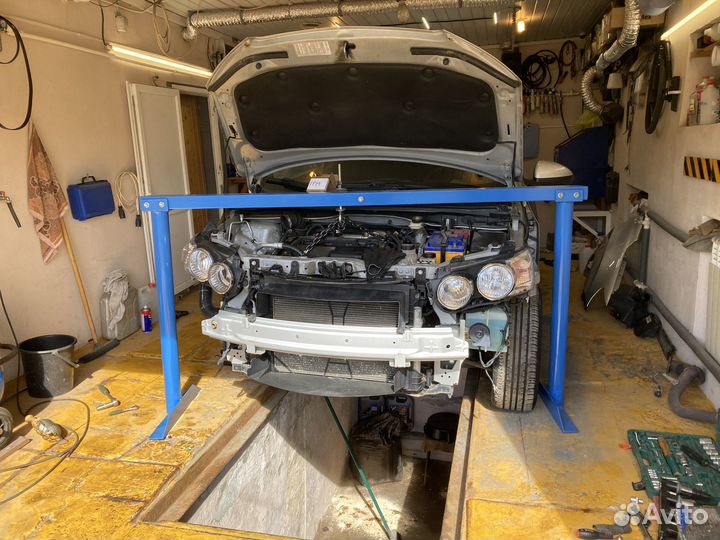 Кран балка для вывешивания двигателя автомобиля