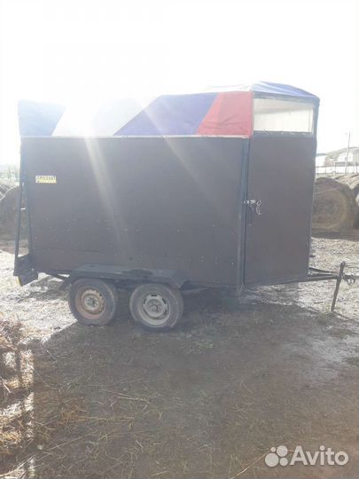 Прицеп коневозка