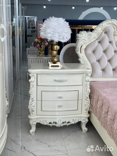 Спальный гарнитур София