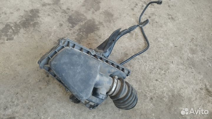 Корпус воздушного фильтра Ford Mondeo IV