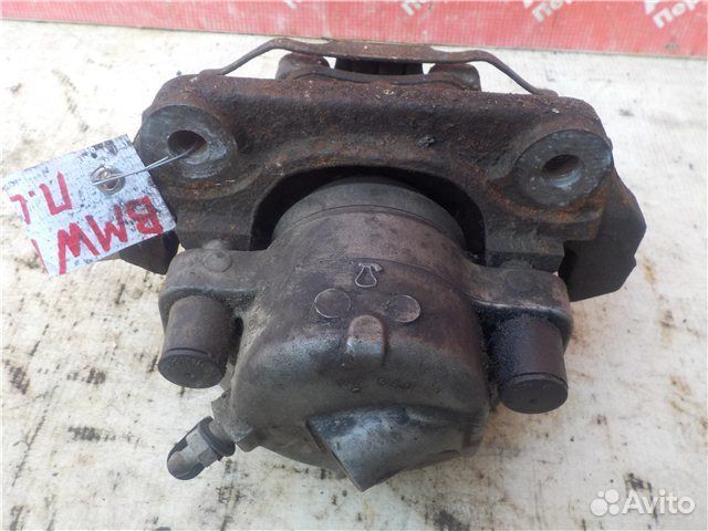 Суппорт передний левый Bmw 3-Series E90 N47D2