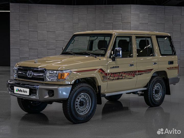 Toyota Land Cruiser 4.0 AT, 2023, 10 км