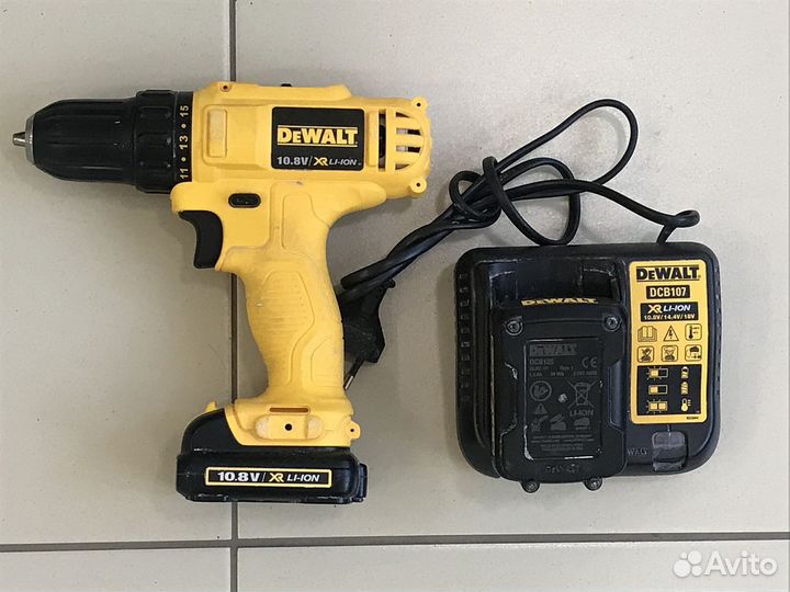 Dewalt deals dcd 700