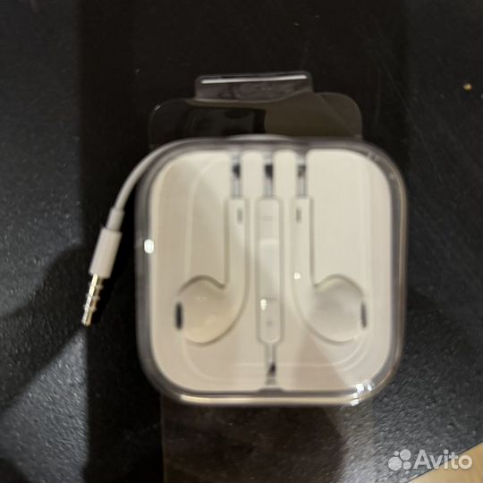 Наушники earpods Apple