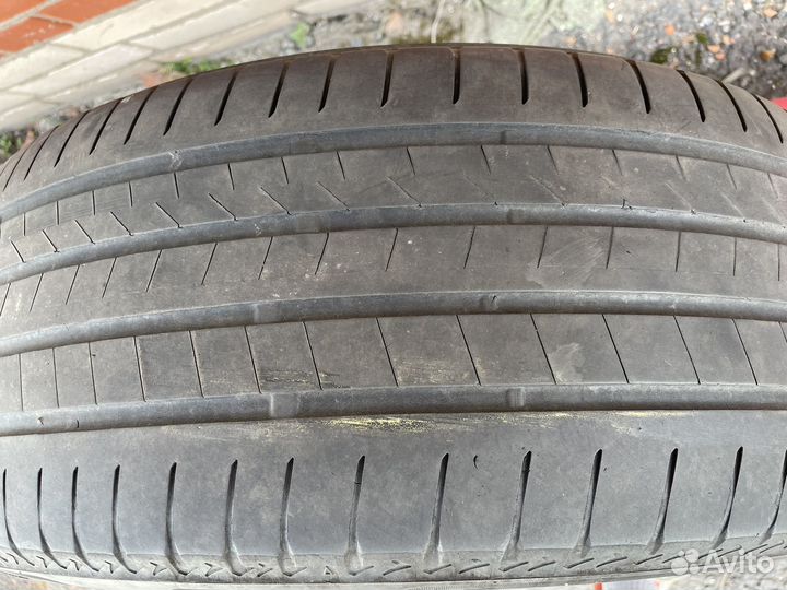 Bridgestone Alenza 001 235/60 R18