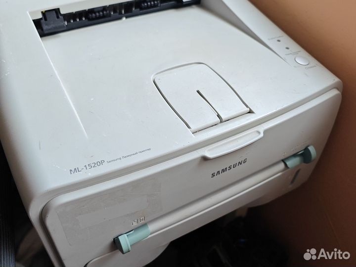 Лазерный принтер Samsung ML-1520P