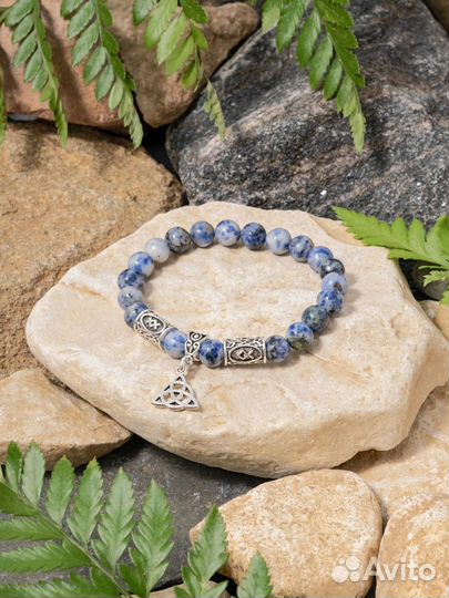 Браслет с подвеской