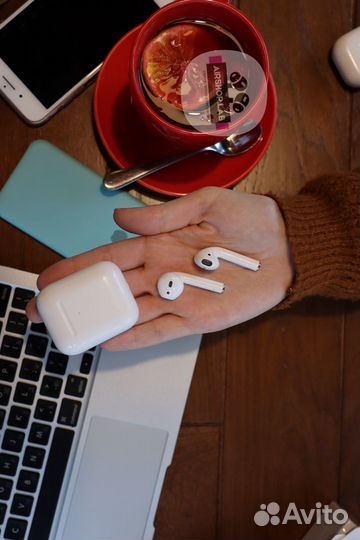Airpods 2 (новые, ростест, бонус чехол)