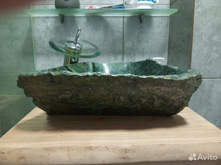 Дизайнерские раковины из камня