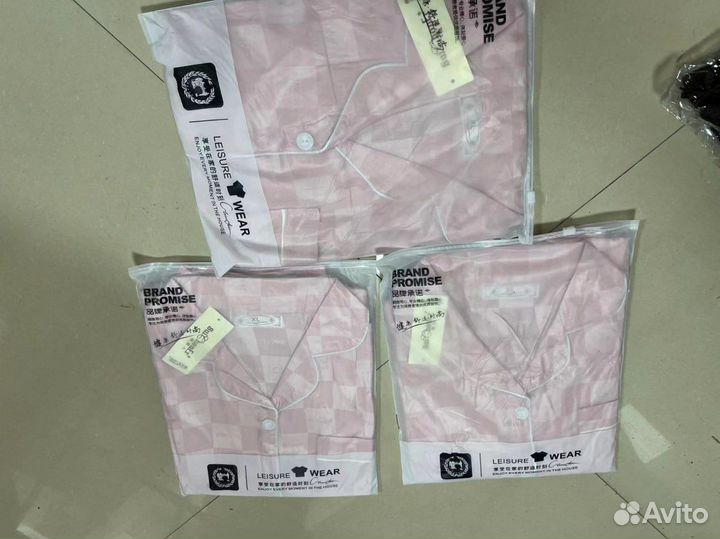 Пижамы женские новые шелковые