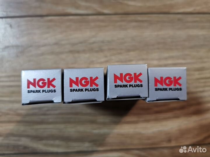 Свеча зажигания иридевая оригинал NGK 90919-01276