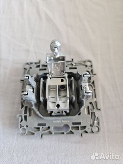 TV - Розетка Legrand Etika слоновая кость/белый