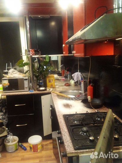 Кухонный гарнитур угловой бу для маленькой кухни