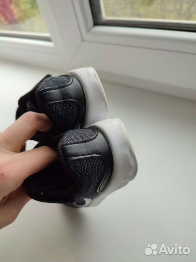 Кроссовки nike детские 22