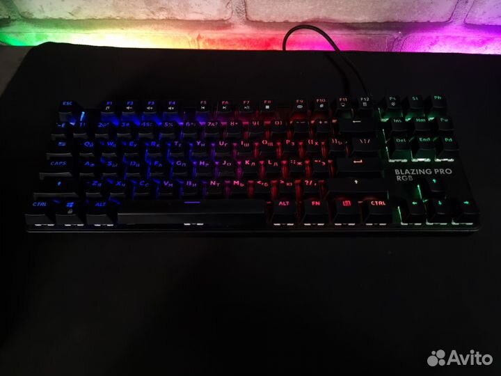 Игровая механическая клавиатура blazing pro rgb