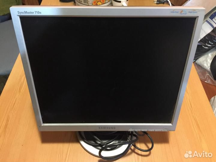Монитор samsung