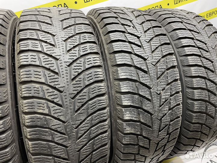 Nokian Tyres Snowproof C 215/65 R16C 100R