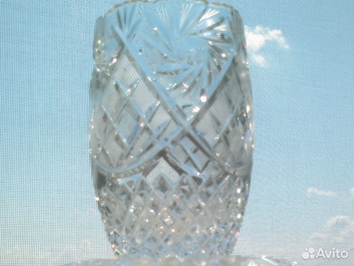 Хрустальные графин, вазы, пепельницы