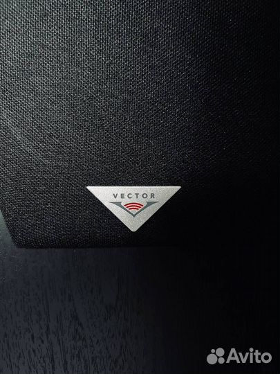 Hi fi система (Yamaha, Vector)