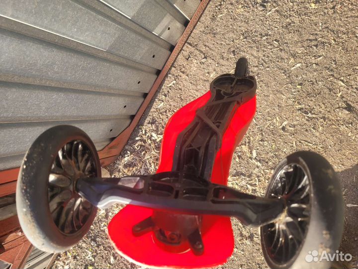 Самокат трехколесный детский красный