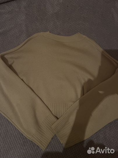 Свитер женский