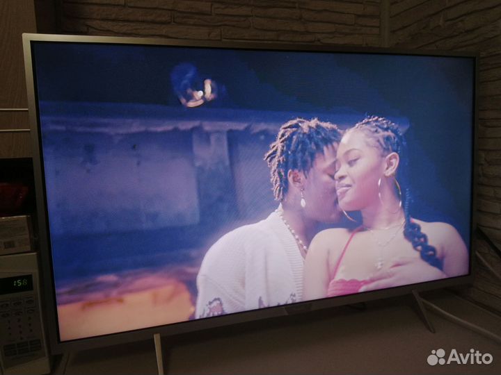 Телевизор Philips SMART TV