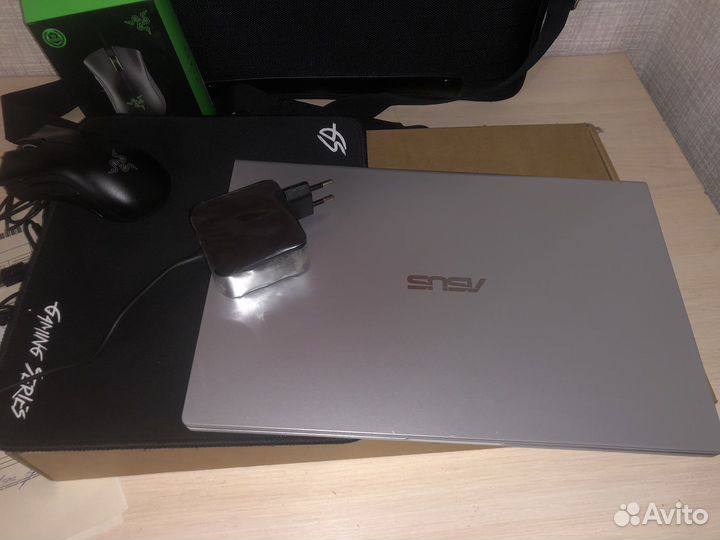 Ноутбук Asus VivoBook