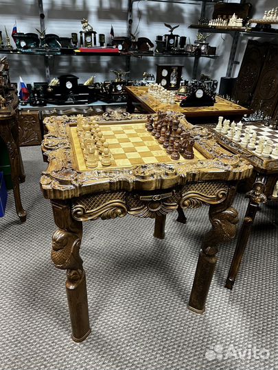 Шахматный столик ручной работы