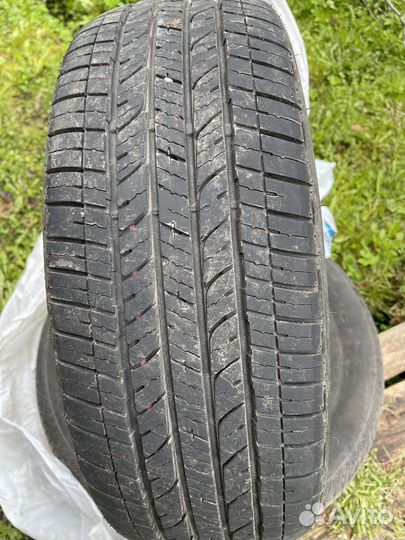 Bridgestone Dueler H/L 215/60 R17