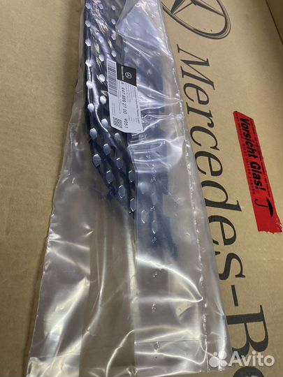 Решетка радиатора Mercedes W447