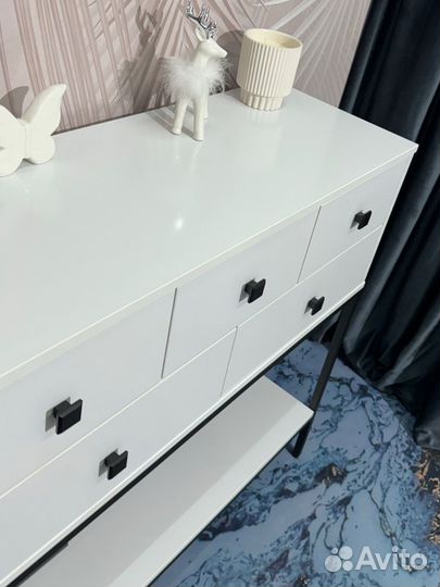 Консоль комод