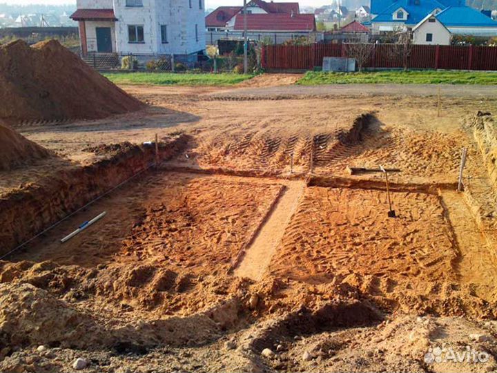 Супесь для поднятия цоколя и земля плодородная.Дос