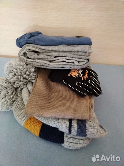 Шапки,шарф,перчатки,колготки для мальчика