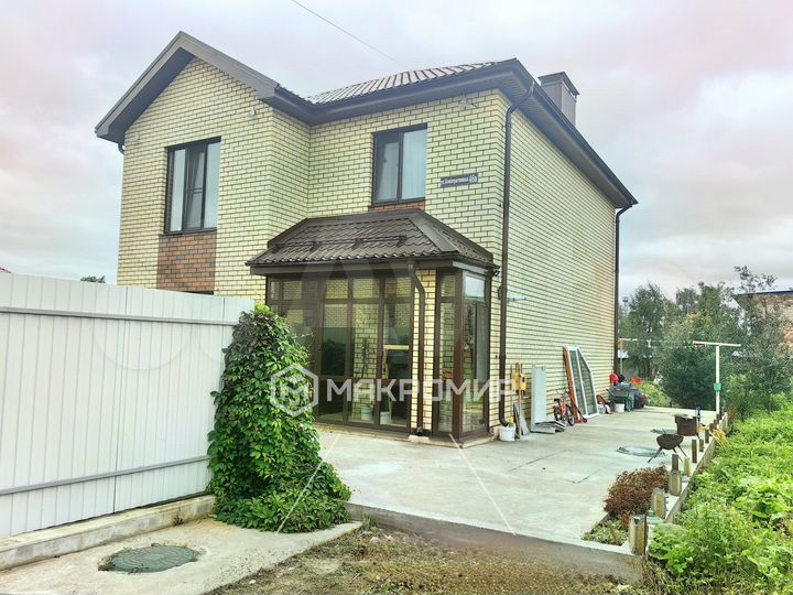 Дом 147 м² на участке 5 сот.