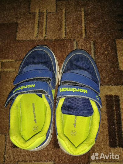 Кроссовки детские