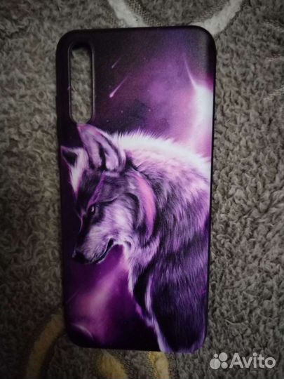 Чехлы на телефон