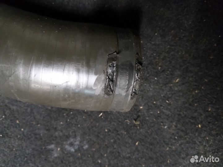 Патрубок интеркулера Jeep Grand Cherokee WK2