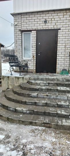 Коттедж 182 м² на участке 11 сот.