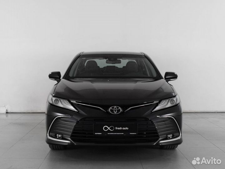 Toyota Camry, 2023