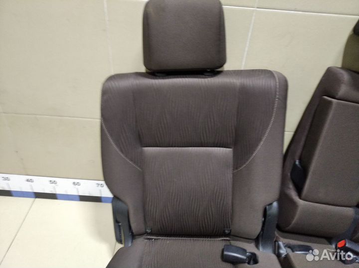 Сиденье заднее Fortuner 2015