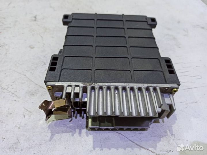 Блок управления двигателем