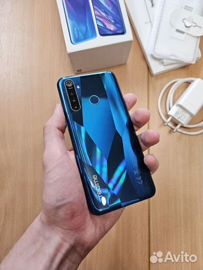 realme 5 Pro, 4/128 ГБ