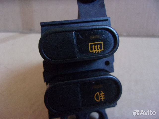 Мазда 626 GC, 86г., кнопка обогрева зад.стекла б/у