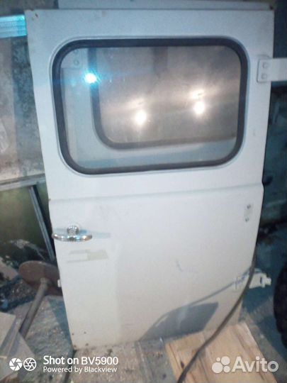 Продам двери УАЗ 452 буханка